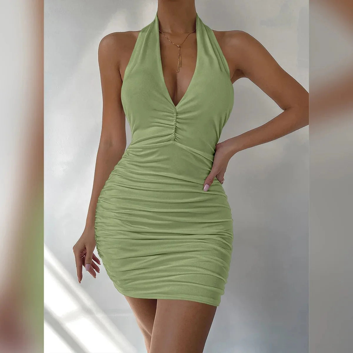 Vestido Sexy Deep V – Renata - Ziora