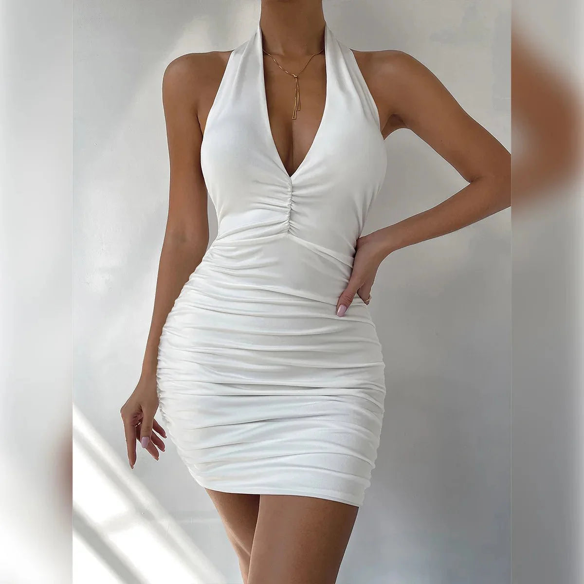 Vestido Sexy Deep V – Renata - Ziora